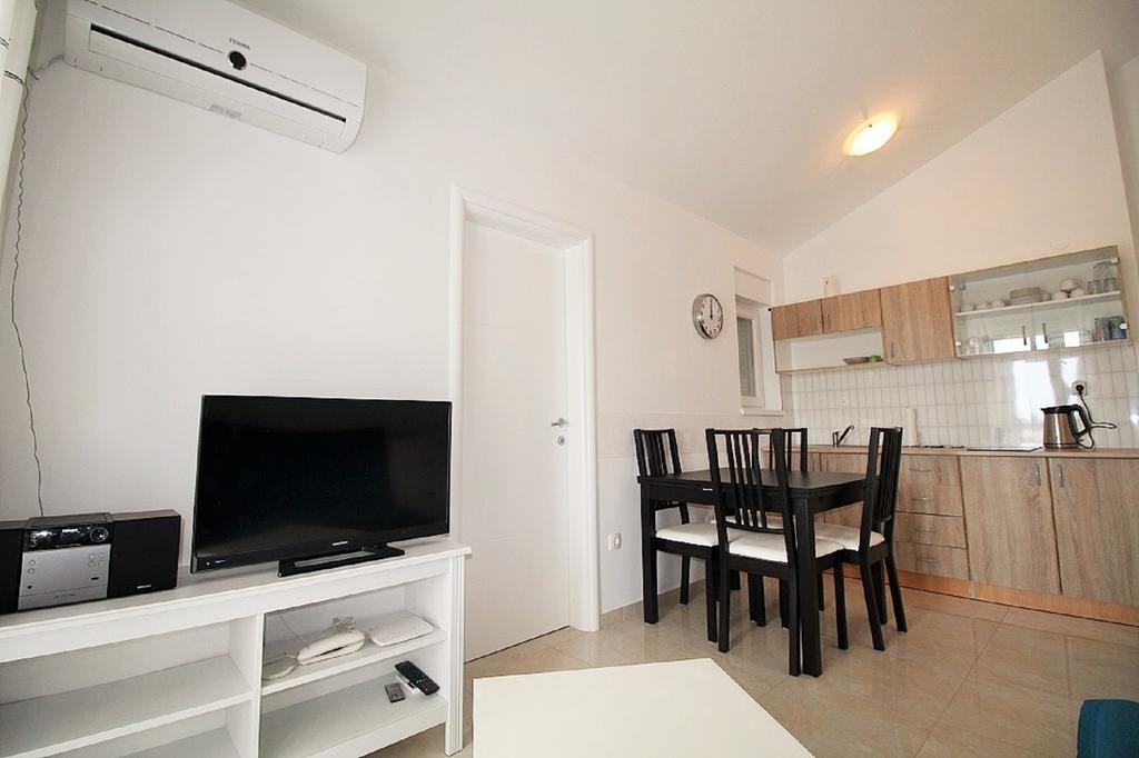 Apartment Electro With Jacuzzi Novaglia Esterno foto